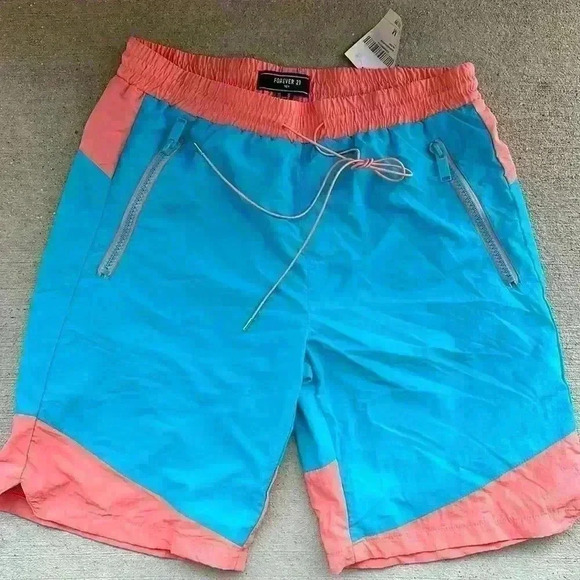 New! Forever 21 Men’s Swim Trunks-Size Medium - Picture 1 of 3